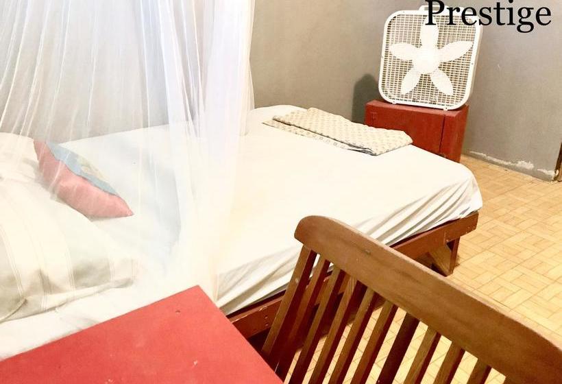 הוסטל Haiti Communitere