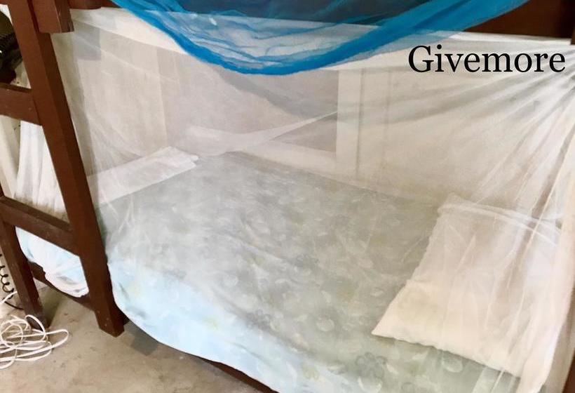 הוסטל Haiti Communitere