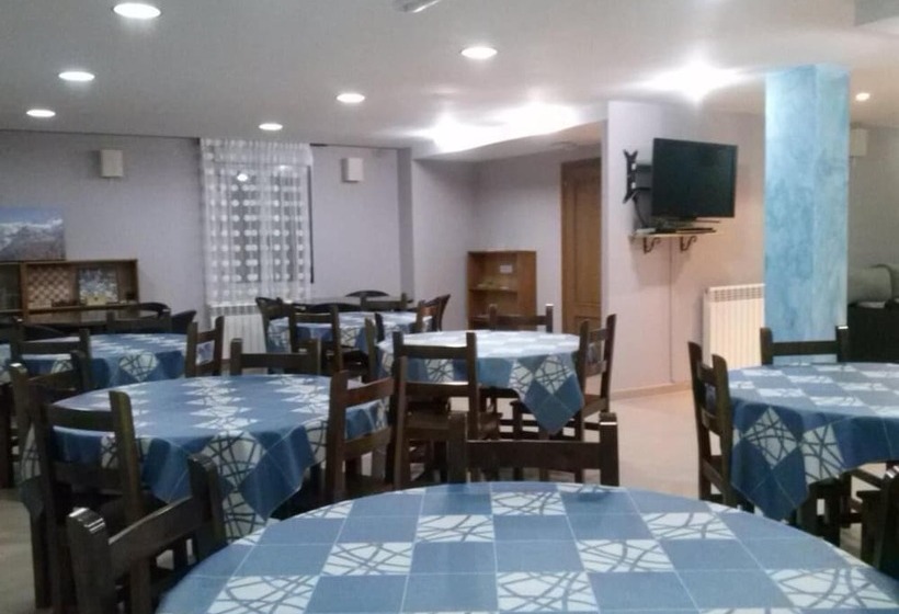 Albergue Turístico Rio Aragon