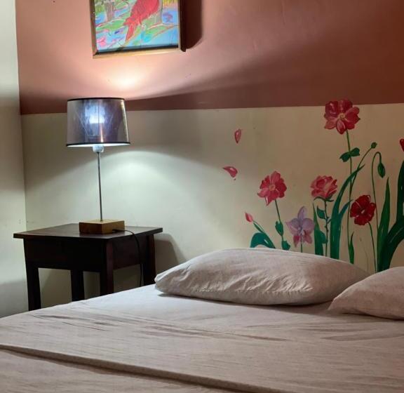 فندق صغير Viavia Leon