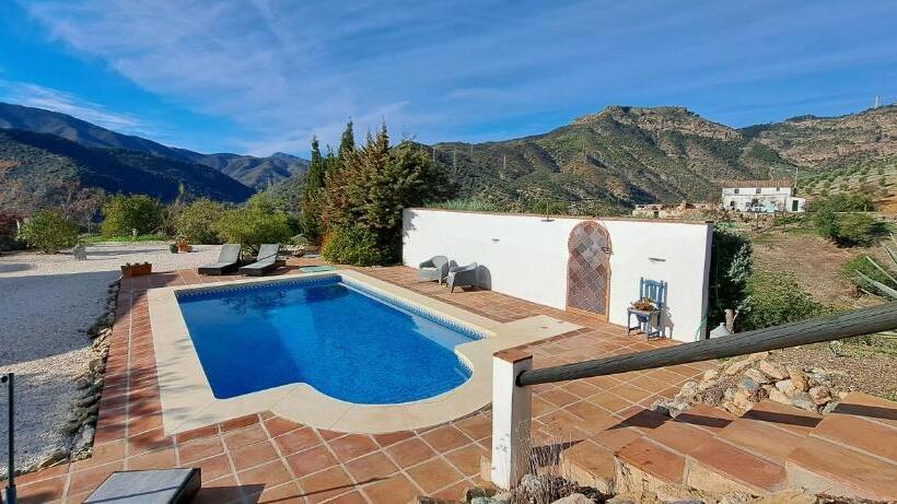 مبيت وإفطار Casa El Chorro