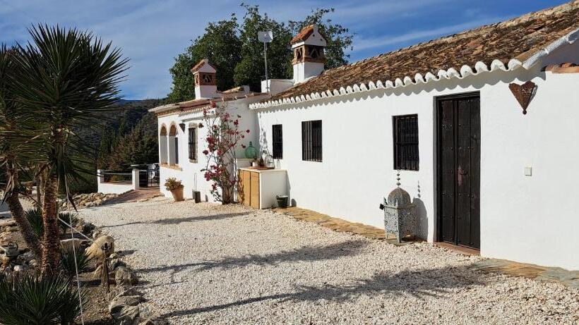 مبيت وإفطار Casa El Chorro