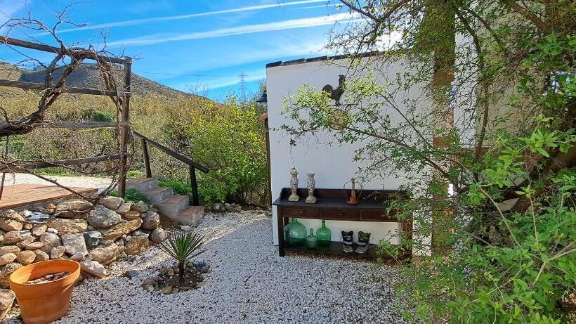 مبيت وإفطار Casa El Chorro