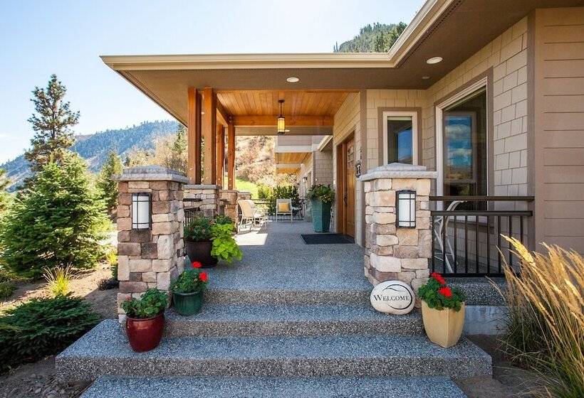 مبيت وإفطار Cascade Valley Inn