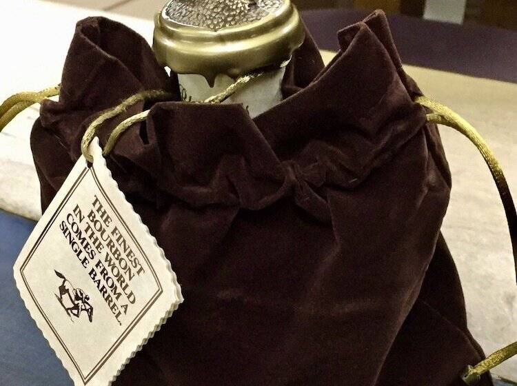 Bed and Breakfast Charred Oaks Inn