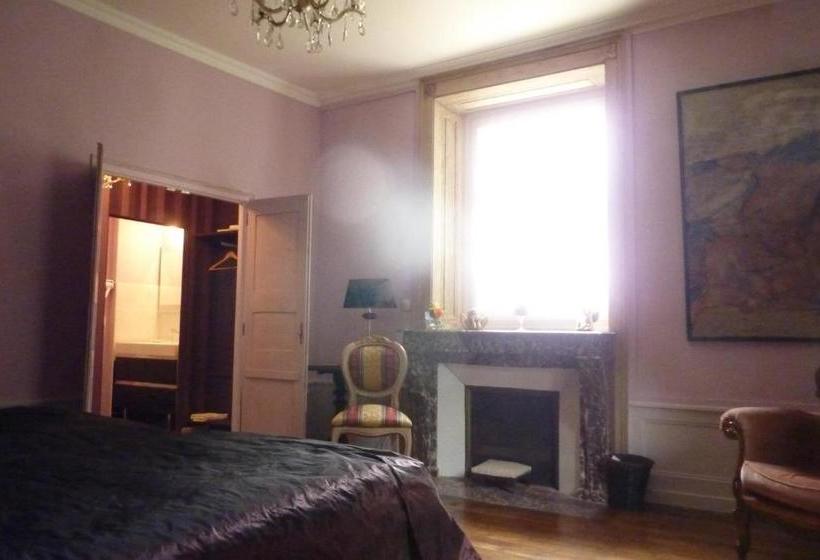 مبيت وإفطار Château De La Hussardière