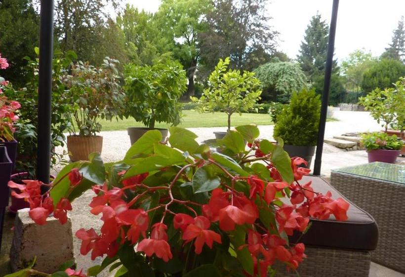 민박 Château De La Hussardière