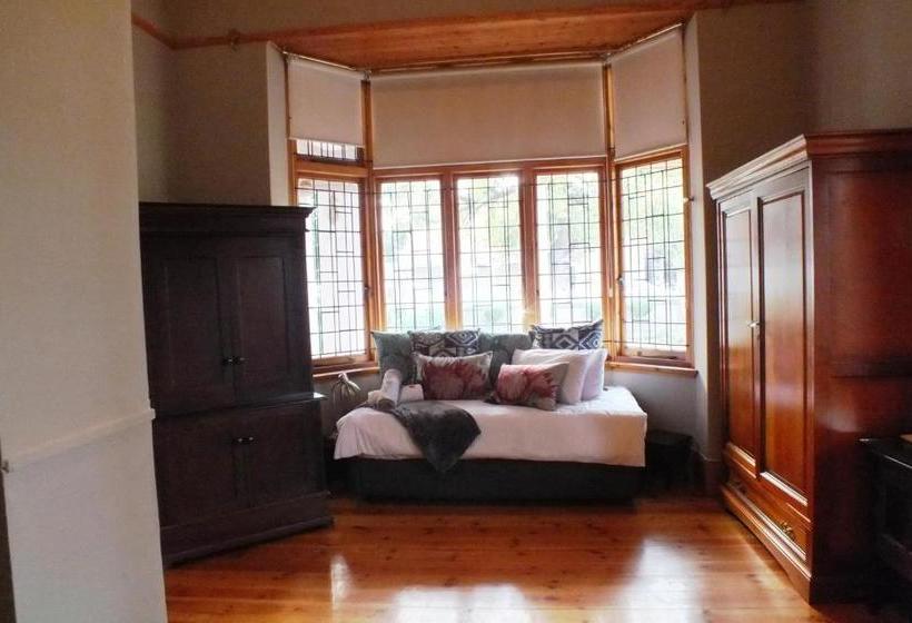 تختخواب و صبحانه De Avond Rust