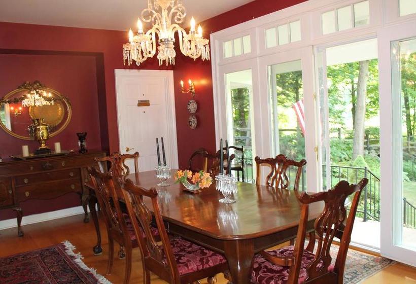 مبيت وإفطار Green River Bridge House