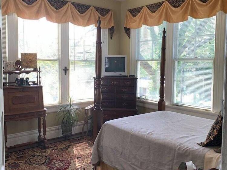 مبيت وإفطار Inn Upon Moon River Plantation