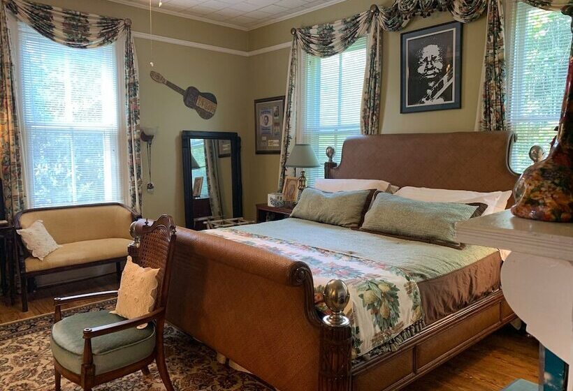 مبيت وإفطار Inn Upon Moon River Plantation