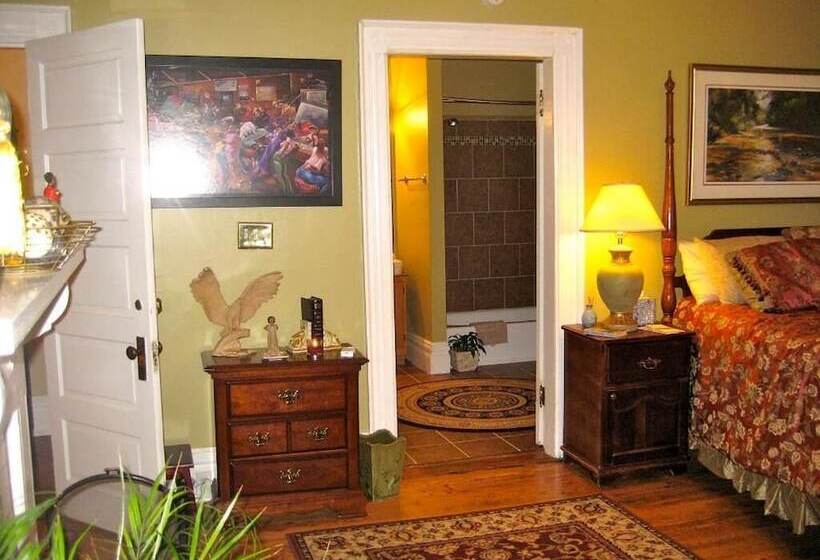 مبيت وإفطار Inn Upon Moon River Plantation