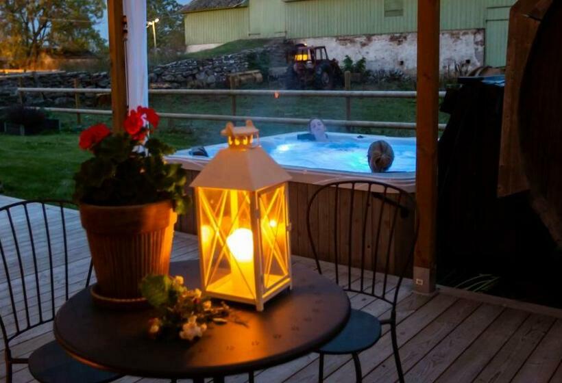 مبيت وإفطار ölands Yoga Studio & Islandshästar, Stugor & Rum