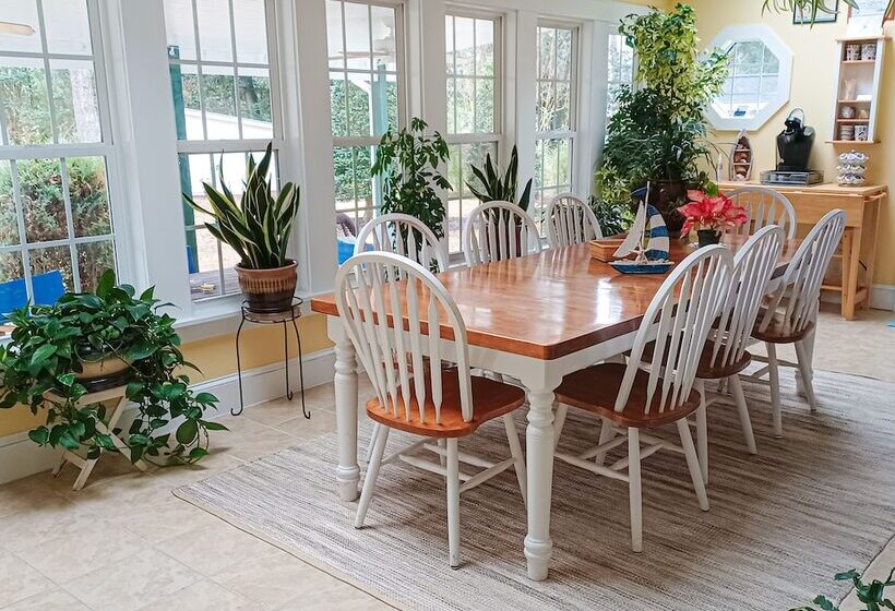 مبيت وإفطار The Inn On Bath Creek