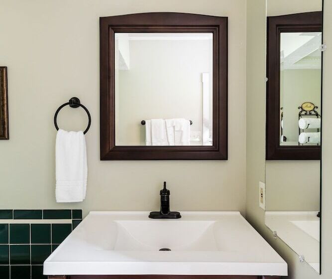 مبيت وإفطار The Lake House At Ferry Point