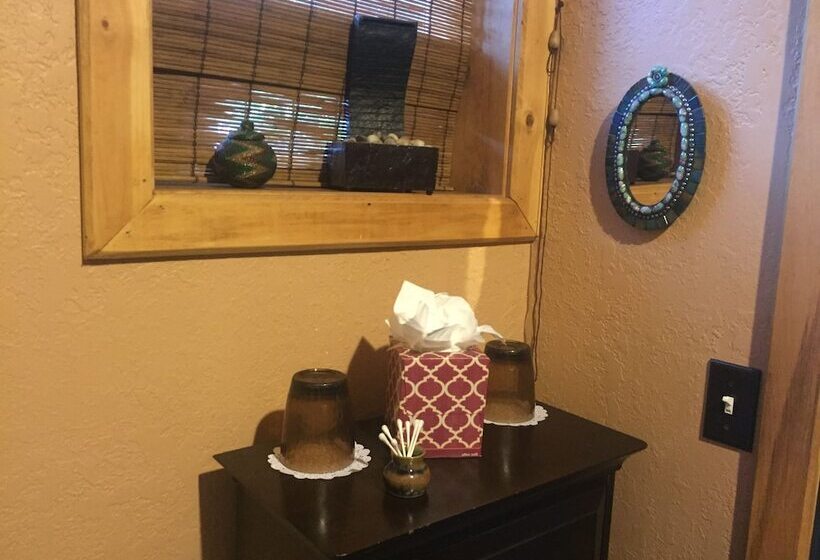 Bed and Breakfast The Whitmore Inn