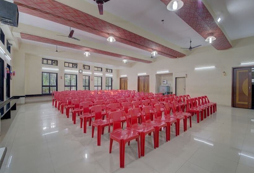 בית מלון כפרי Ashwamedh Residency