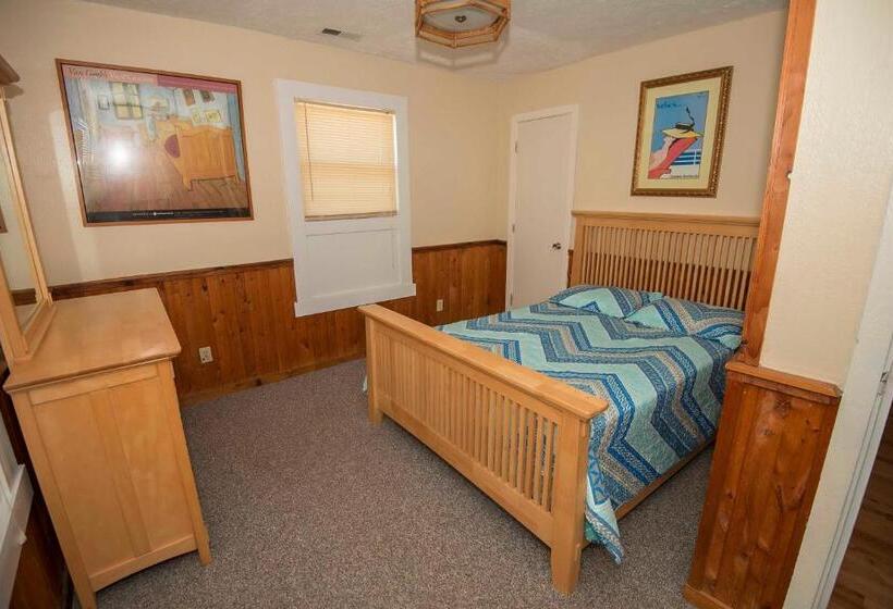 فندق Avon Cottages