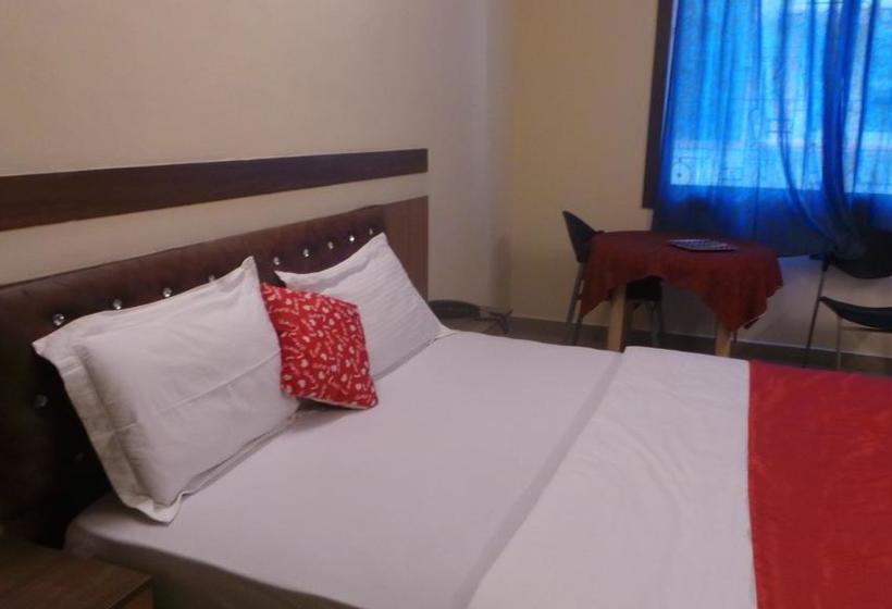 호텔 Charu Comforts