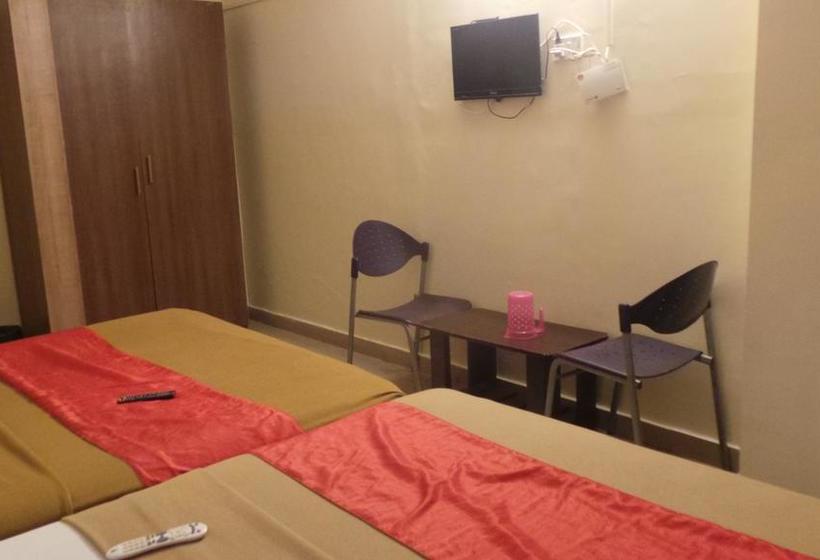 호텔 Charu Comforts