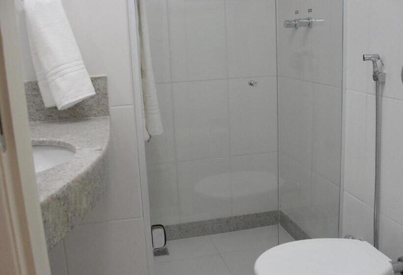 فندق Colatina Plaza