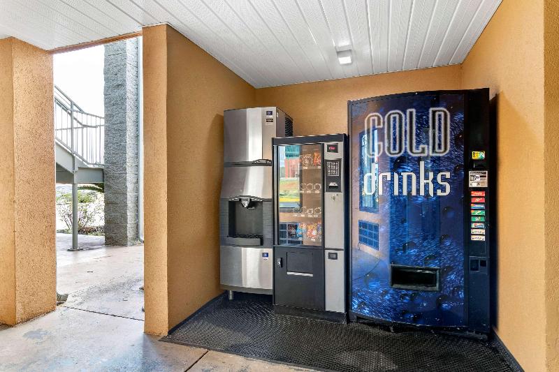 فندق Econo Lodge