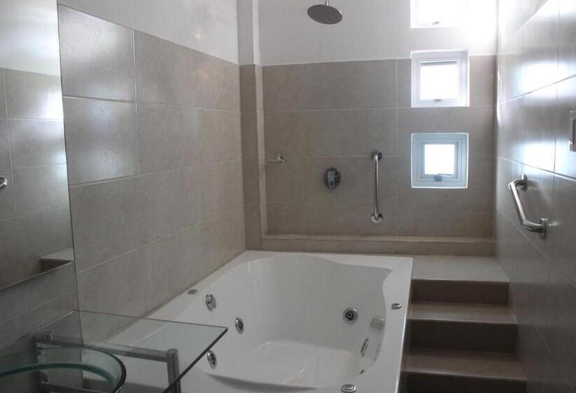 בית מלון כפרי Emerawaa