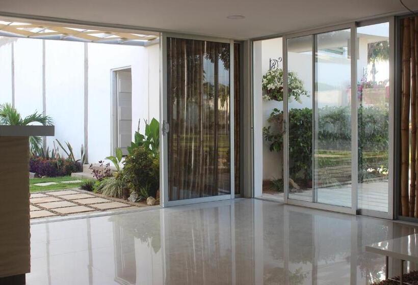 בית מלון כפרי Emerawaa