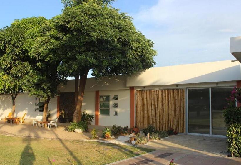 בית מלון כפרי Emerawaa