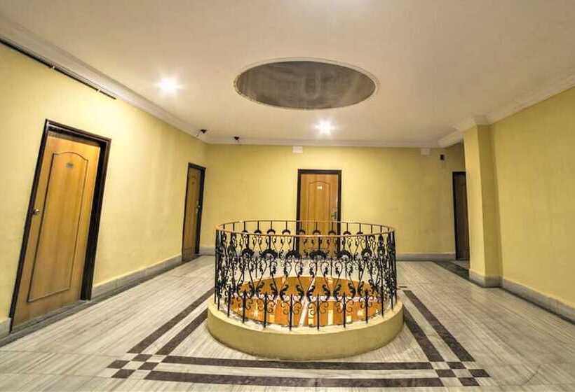 בית מלון כפרי Empire Gandhidham