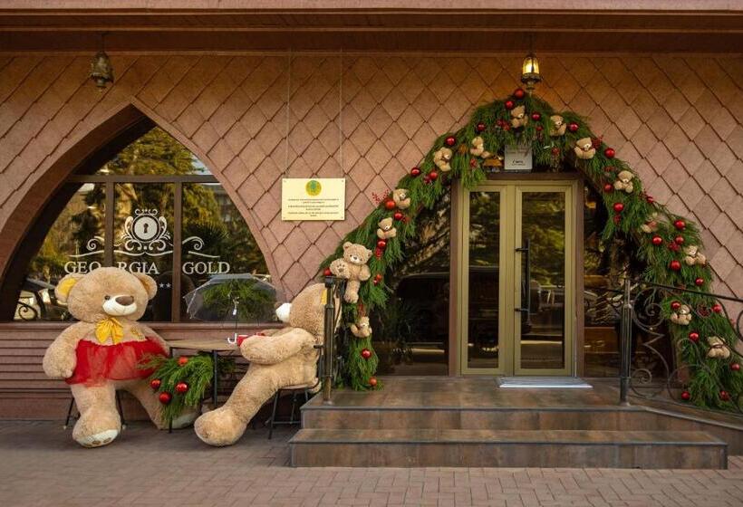 هتل Georgia Gold