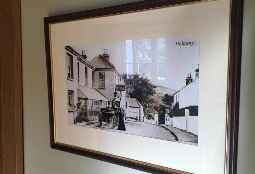 Отель Horse & Hound