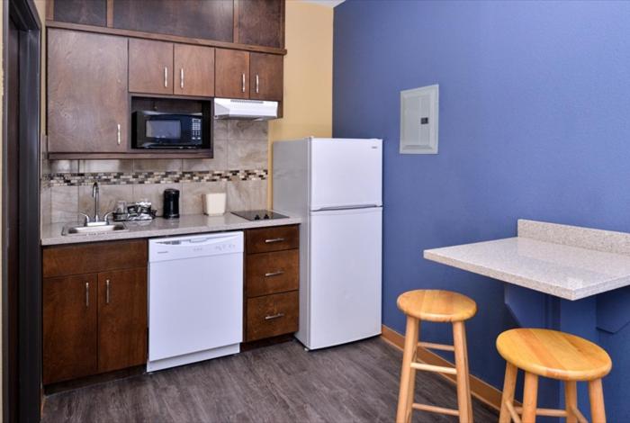 فندق La Bonita Inn & Suites   Crane