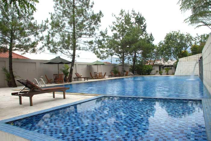 ホテル The La Oma Cafe &