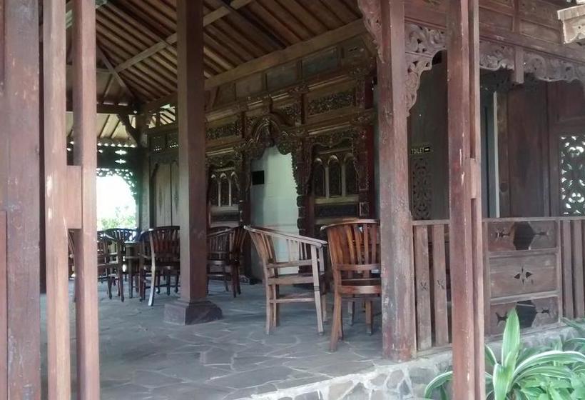 ホテル The La Oma Cafe &