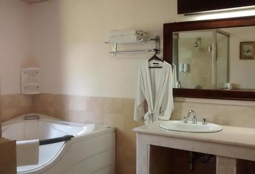 호텔 The La Oma Cafe &