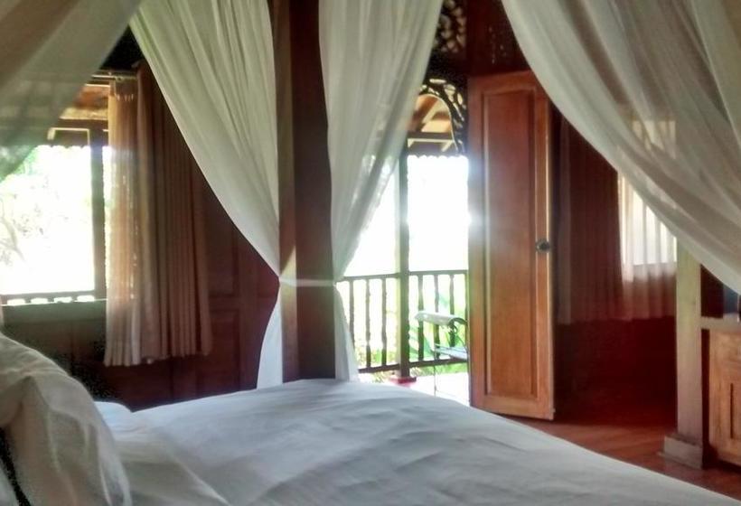 호텔 The La Oma Cafe &