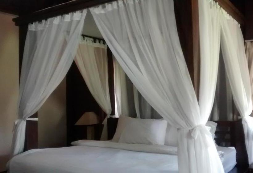 ホテル The La Oma Cafe &