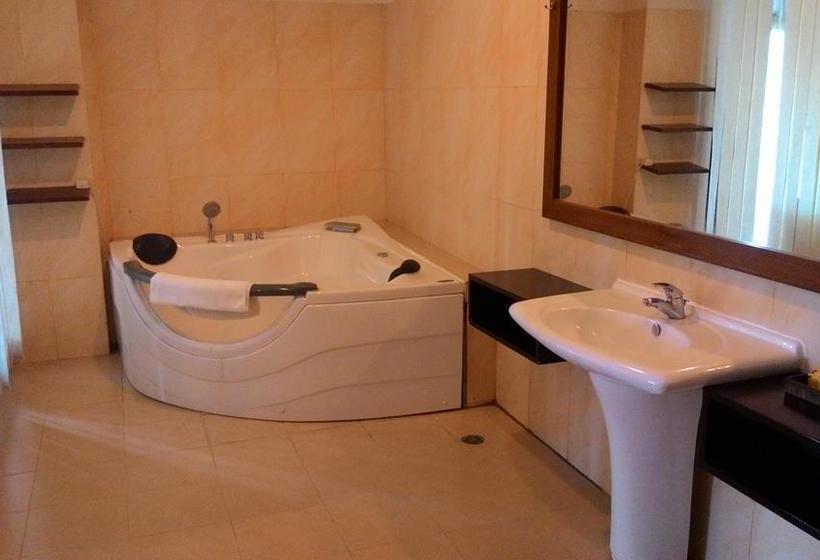 ホテル The La Oma Cafe &