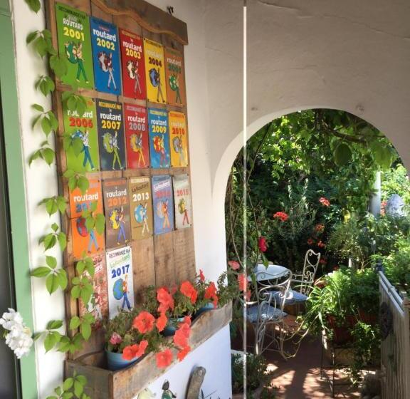 בית מלון כפרי Le Méditérranée