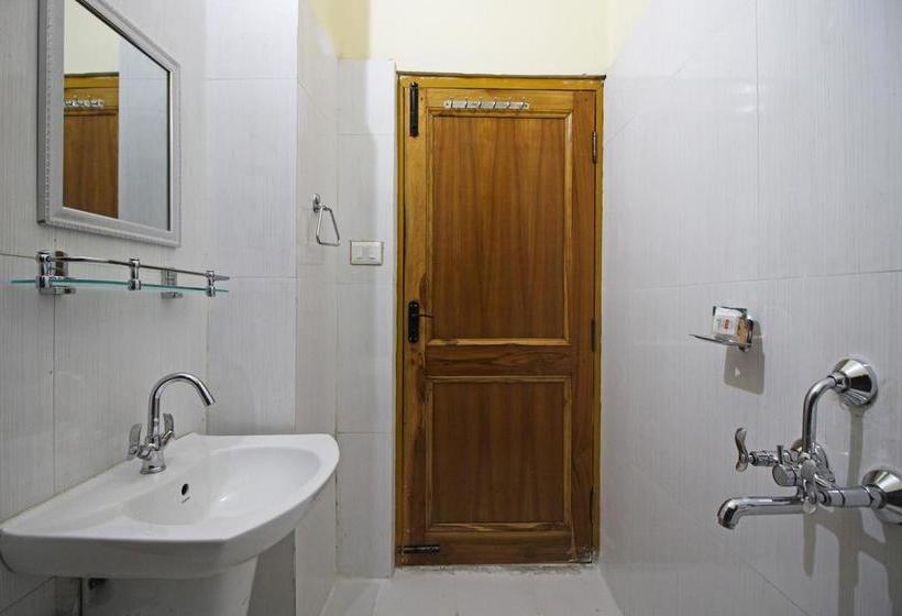 Hotel Oyo Rooms June Estate Bhimtal