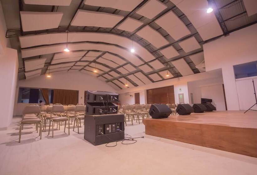 酒店 Qallwa Pucallpa