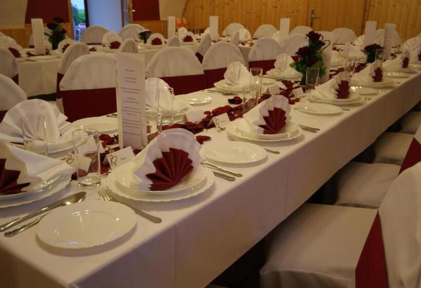 בית מלון כפרי Restaurant Stöckl