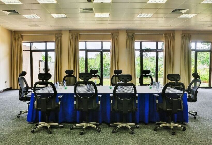 בית מלון כפרי Ridge Royal