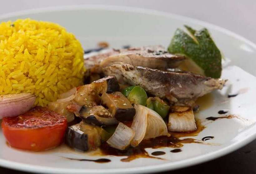 בית מלון כפרי Ridge Royal