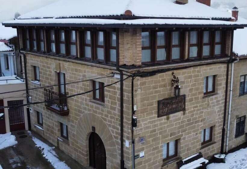 فندق ريفى Agroturismo El Encuentro