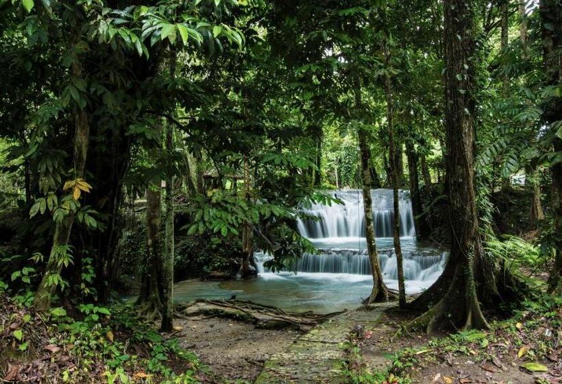 فندق Santika Luwuk  Sulawesi Tengah