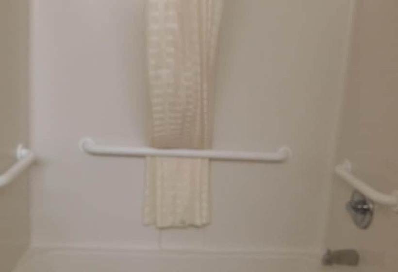 Отель Scotland Neck Inn