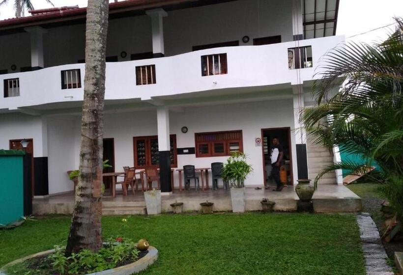 호텔 The Swiss Lankan