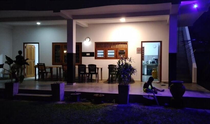 호텔 The Swiss Lankan